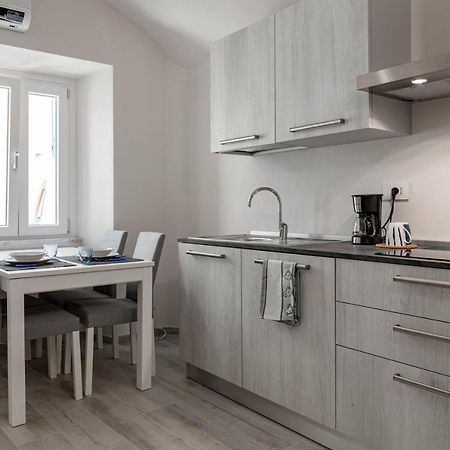 H11 Piccola Perla A Un Passo Dal Mare Apartman Santo Stefano al Mare Kültér fotó