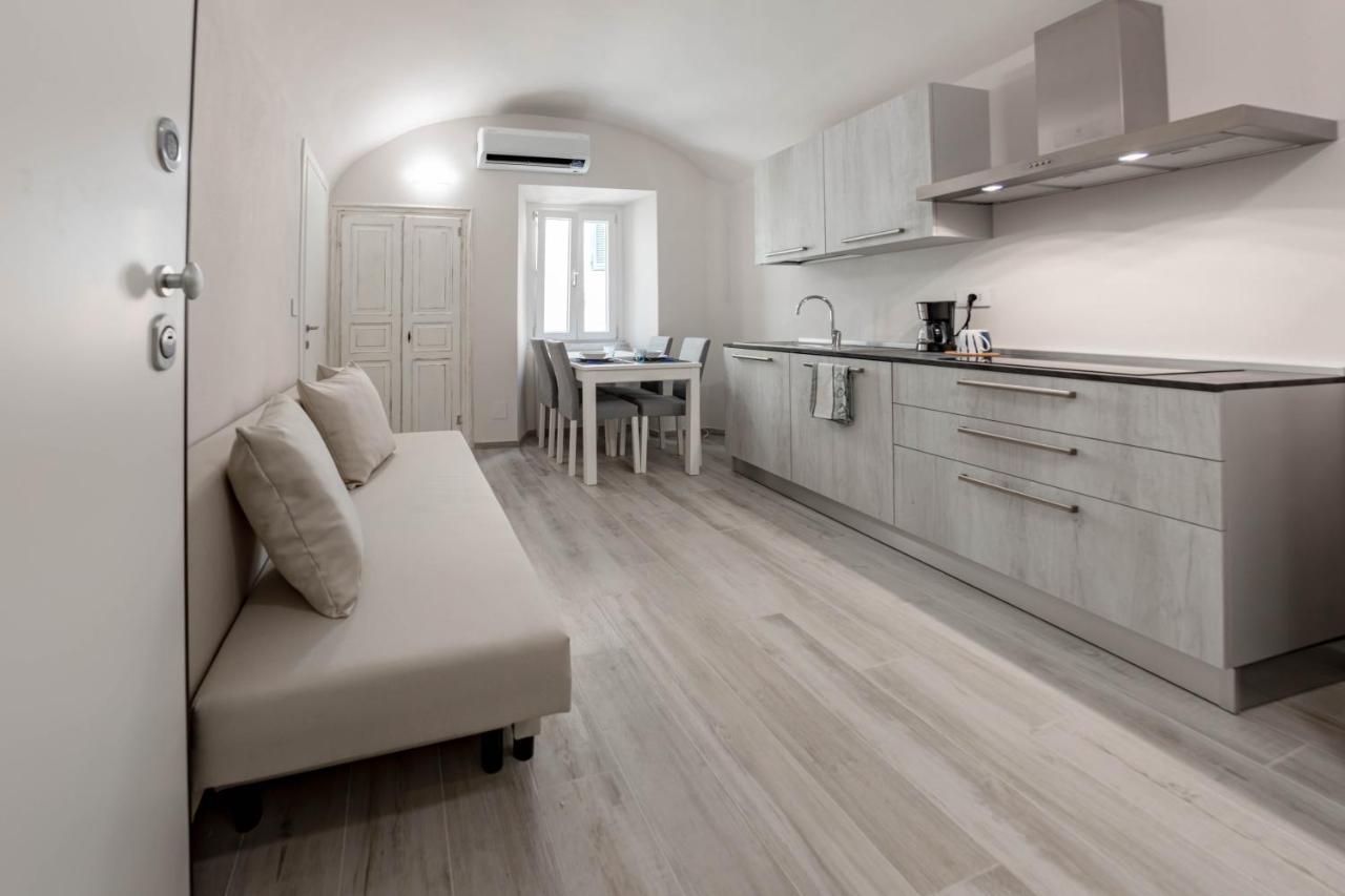 H11 Piccola Perla A Un Passo Dal Mare Apartman Santo Stefano al Mare Kültér fotó
