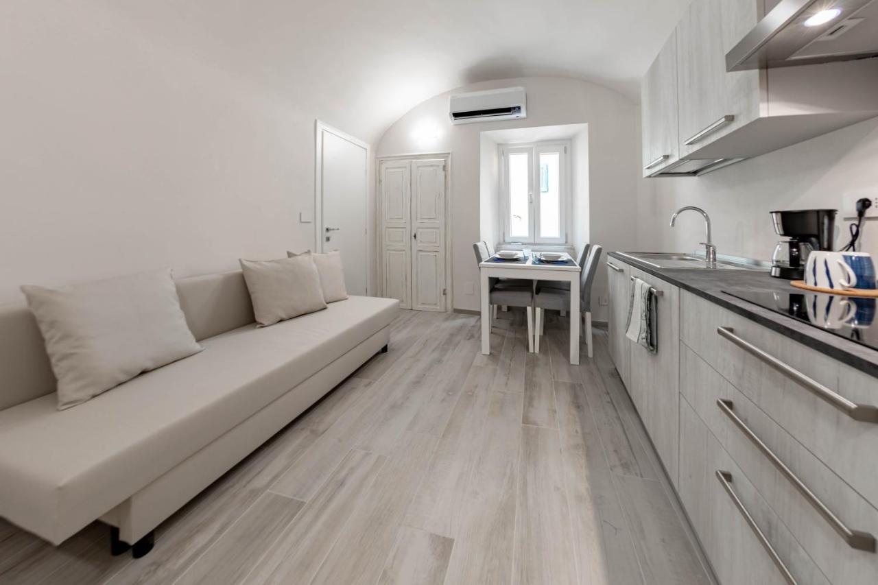 H11 Piccola Perla A Un Passo Dal Mare Apartman Santo Stefano al Mare Kültér fotó